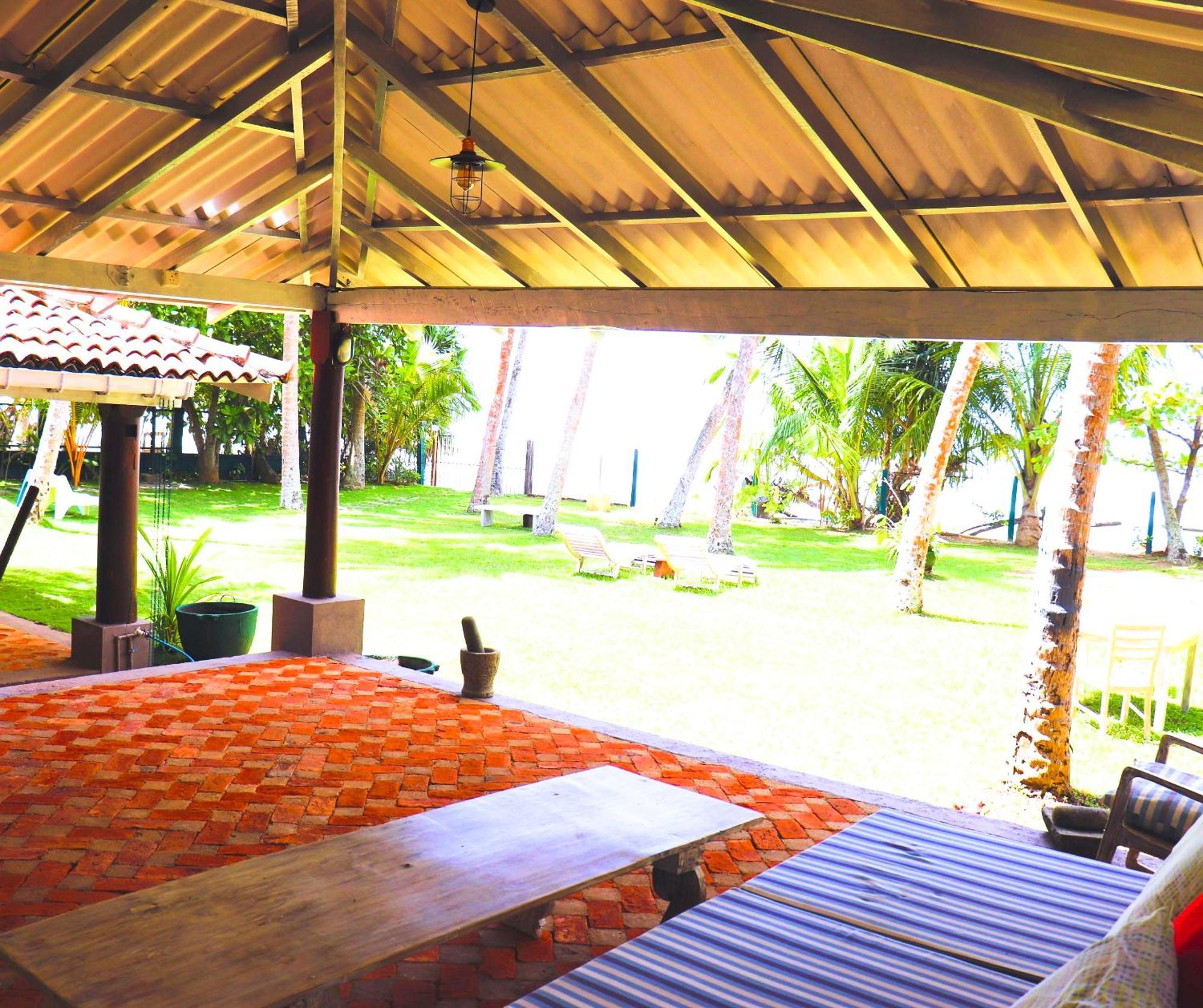 Esperanza Beach Mawella Hotel Tangalle Kültér fotó